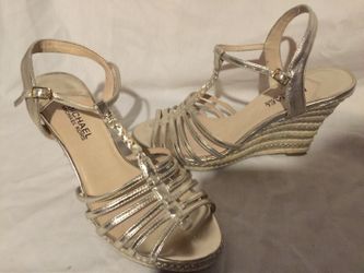 Michael kors strappy sandal wedge size 8