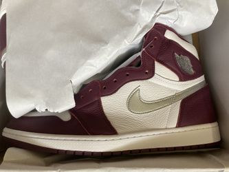 Air Jordan 1 High OG Burgundy 