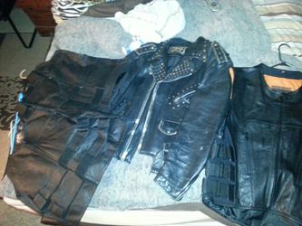 2 Leather club vest 1 leather bikers jacket