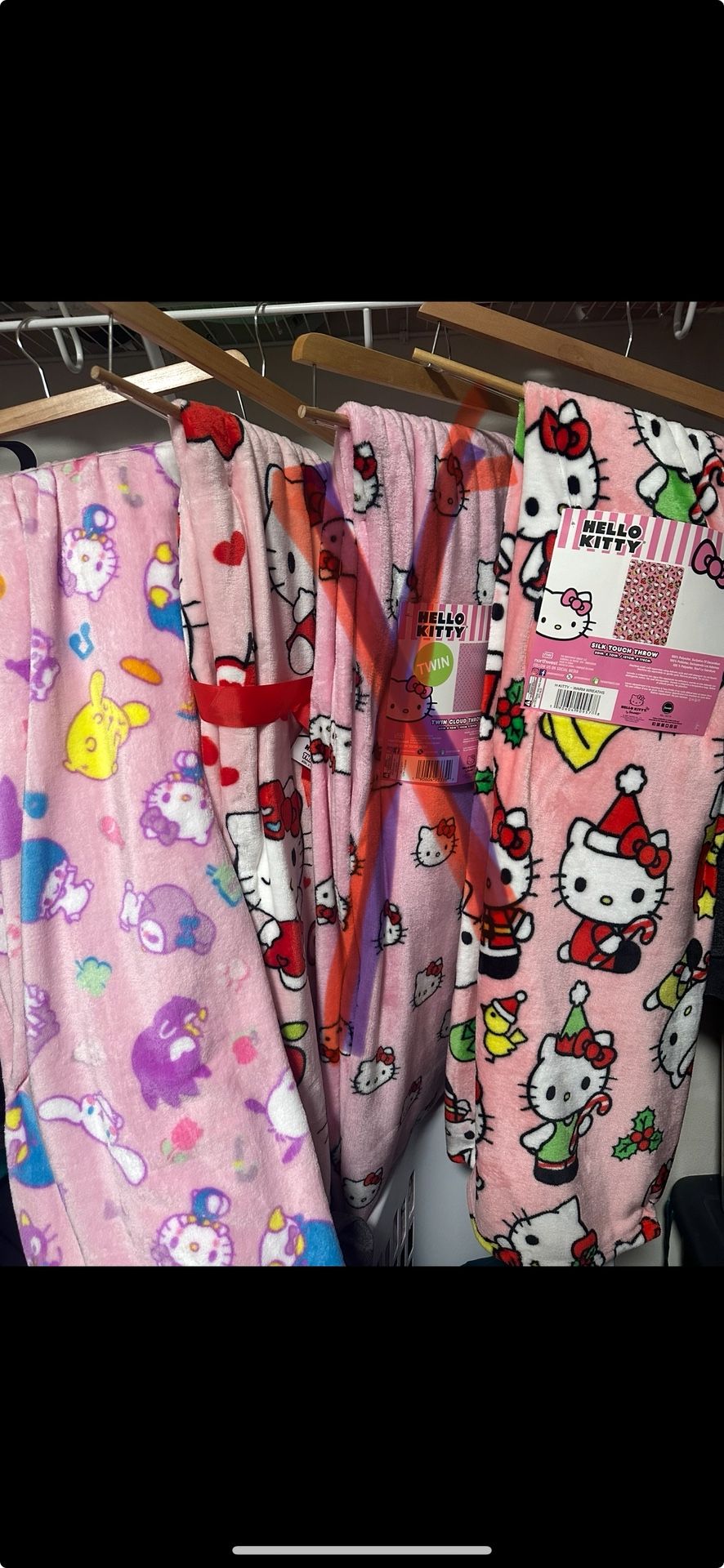 Hello Kitty Blanket