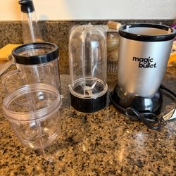 Magic Bullet Blender with Cups