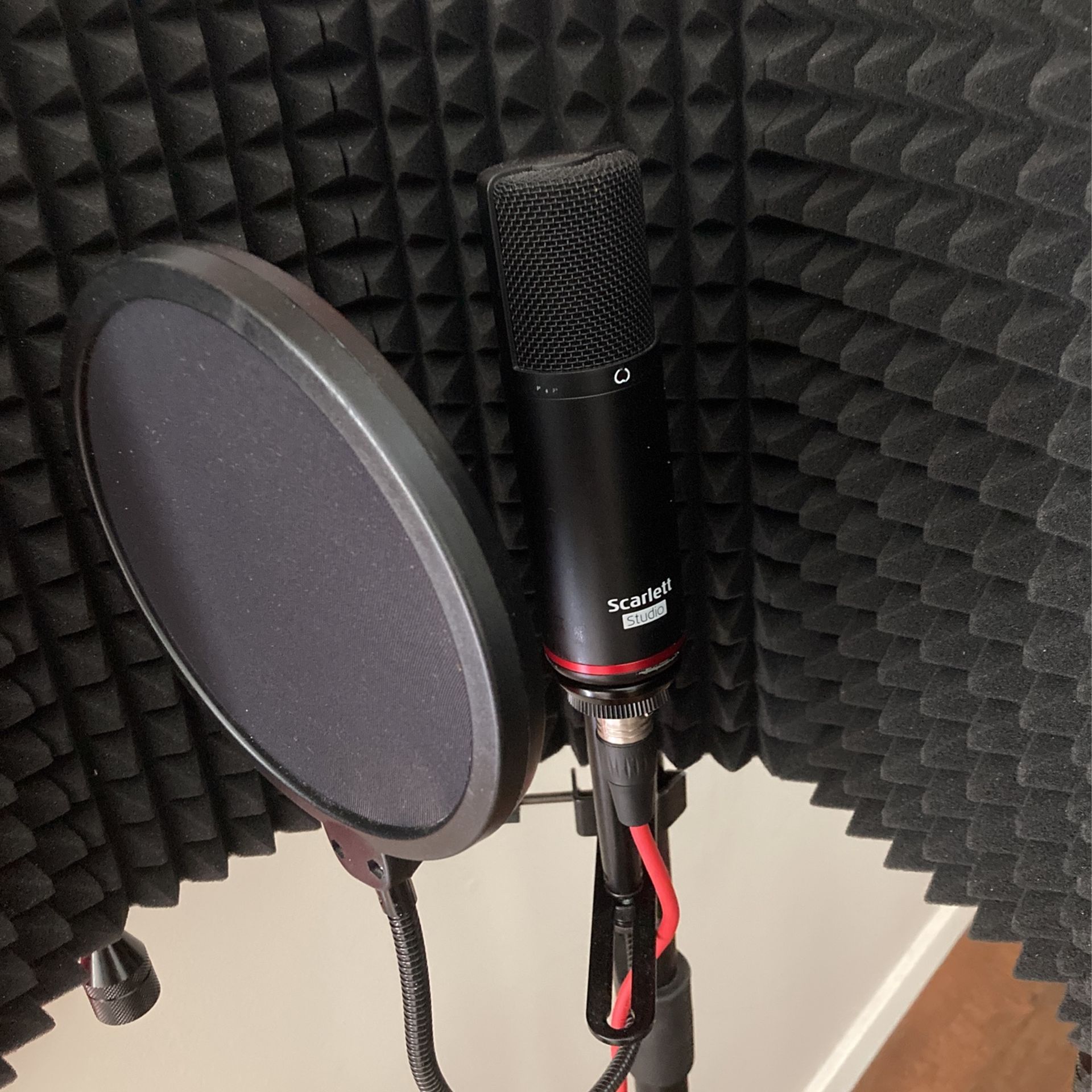 Home Studio Equipment (Focusrite)