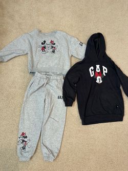 Girls Minnie Mouse set size small 6/7