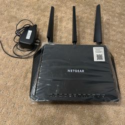 NETGEAR Nighthawk Smart Wi-Fi Router (R6700v2- AC1750)