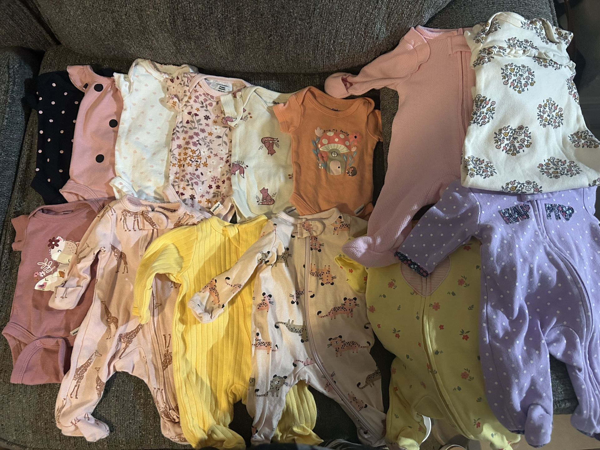 Baby Girl Clothes (preemie)