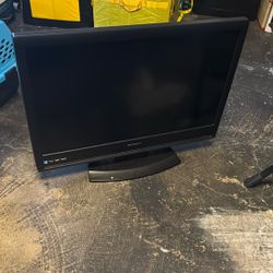 Old Tv (needs Remote)