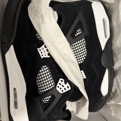 Jordan 4 White Thunder