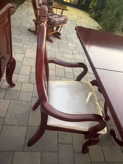 Table with cirio cabinet