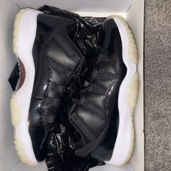 Jordan 11s