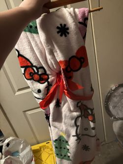 hello kitty xmas throw blanket