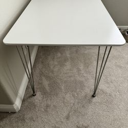 Dining / Kitchen Table