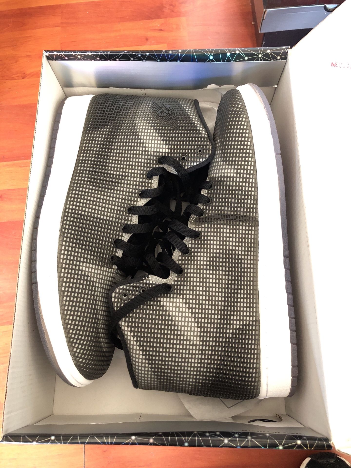 10.5 Jordan 4 lab 1 $120