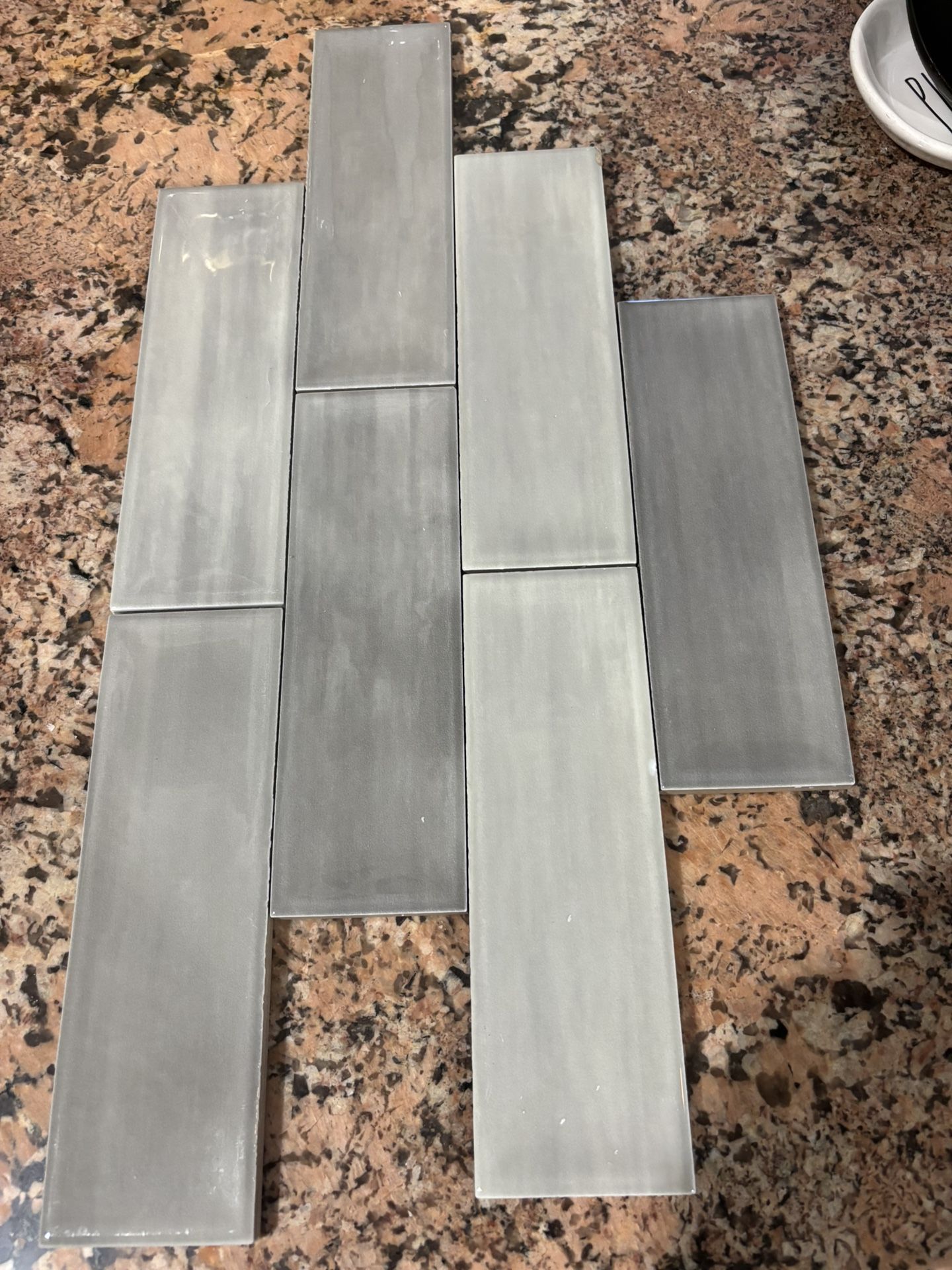 Beautiful porcelain subway tile size 2.5”x8” promotion price $3 Sqft 1,500 available come visit us you won’t be disappointed Family business T&M