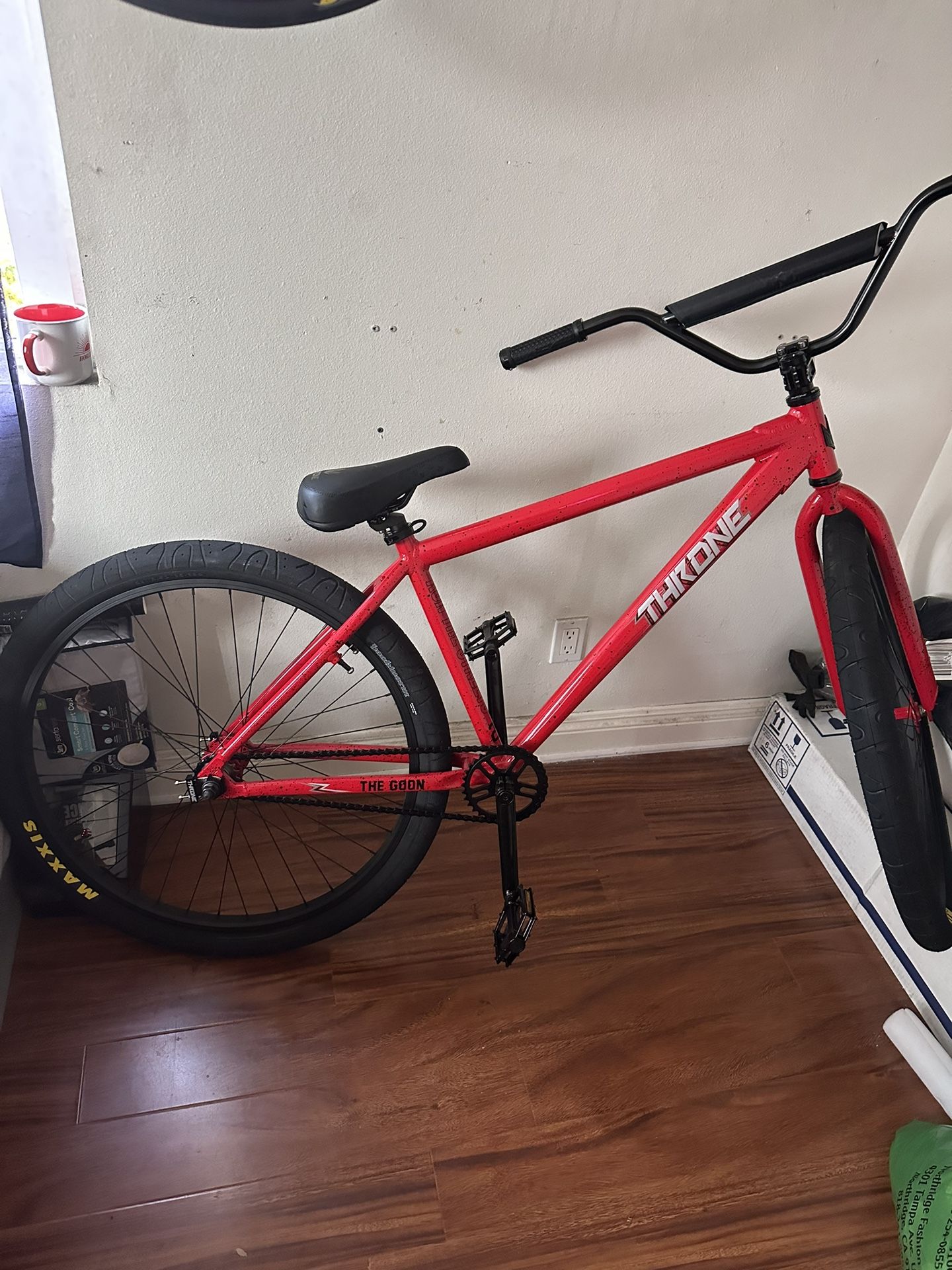Throne The Goon Fire Red 29”