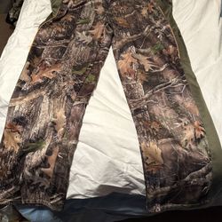 Woman’s  SHE OUTDOORS 