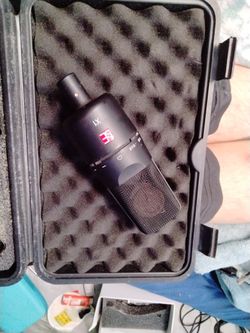 sE Electronicsn Studio Mic