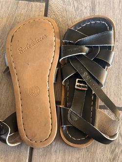 Sandals size 2 toddler