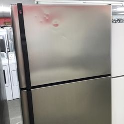 GE 18 Cu Ft Top And Bottom Fridge. 1 year Warranty 