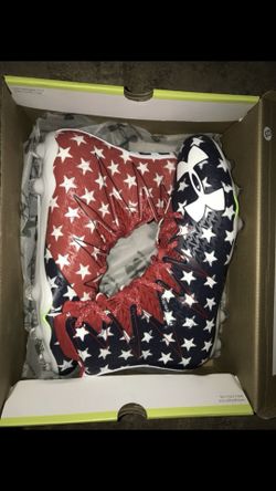 Under Amour American Flag Football Cleats (size 12)