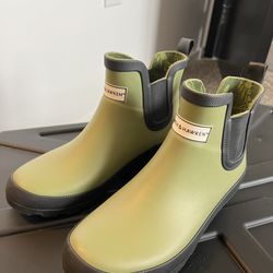 Green Boots 