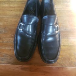 Zapatos Ferragamo Hombre Numero D 10 PRECIO 200 SE HUSARON 15 MINUTOS 