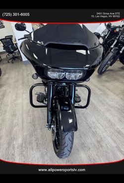 ROAD GLIDE SPECIAL – PERFORMANCE BAGGER