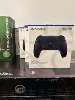 PS5 DualSense Wireless Controller New in Box!