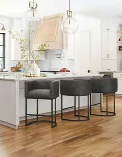 3 counter stools