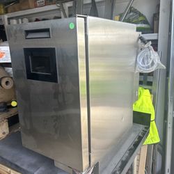 Nitro Coffee / Beer Fridge And Tap. 