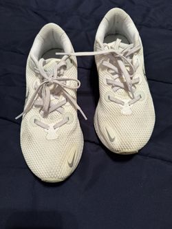 Nike Tennis Shoes