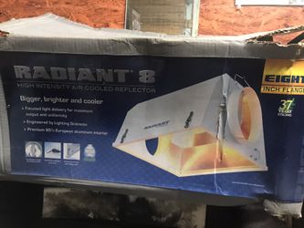 Radiant 8 and LED bulb BRAND NEW
