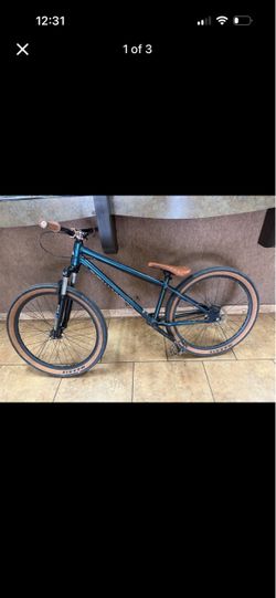 Dirt jumper