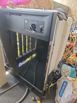 General Electric  Working Dishwasher