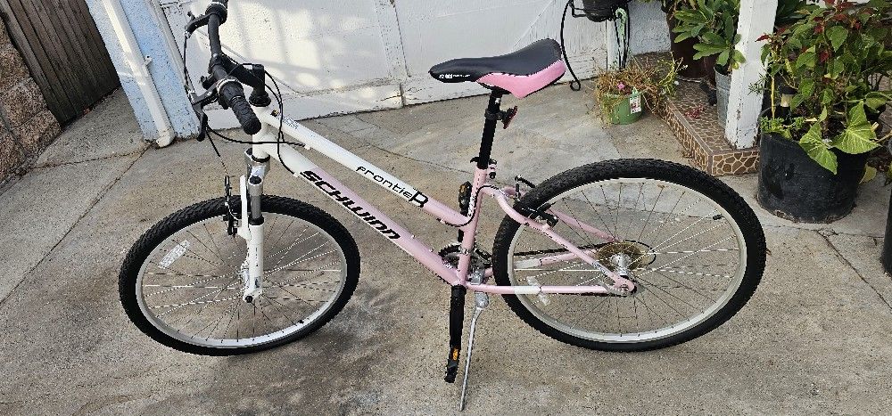 Schwinn Girls Bike 