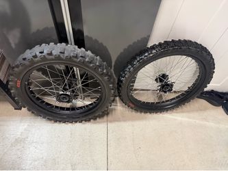 Stock Surron Ultra bee Wheel Set