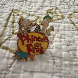 Disney Pin Phineas And Ferb Logo With Perry 2012 With Tools