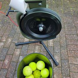 Atec Softball Pitching Machine