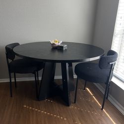 Dining room table
