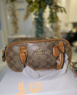 Coach Mini Satchel – Tan Signature (Brand New)