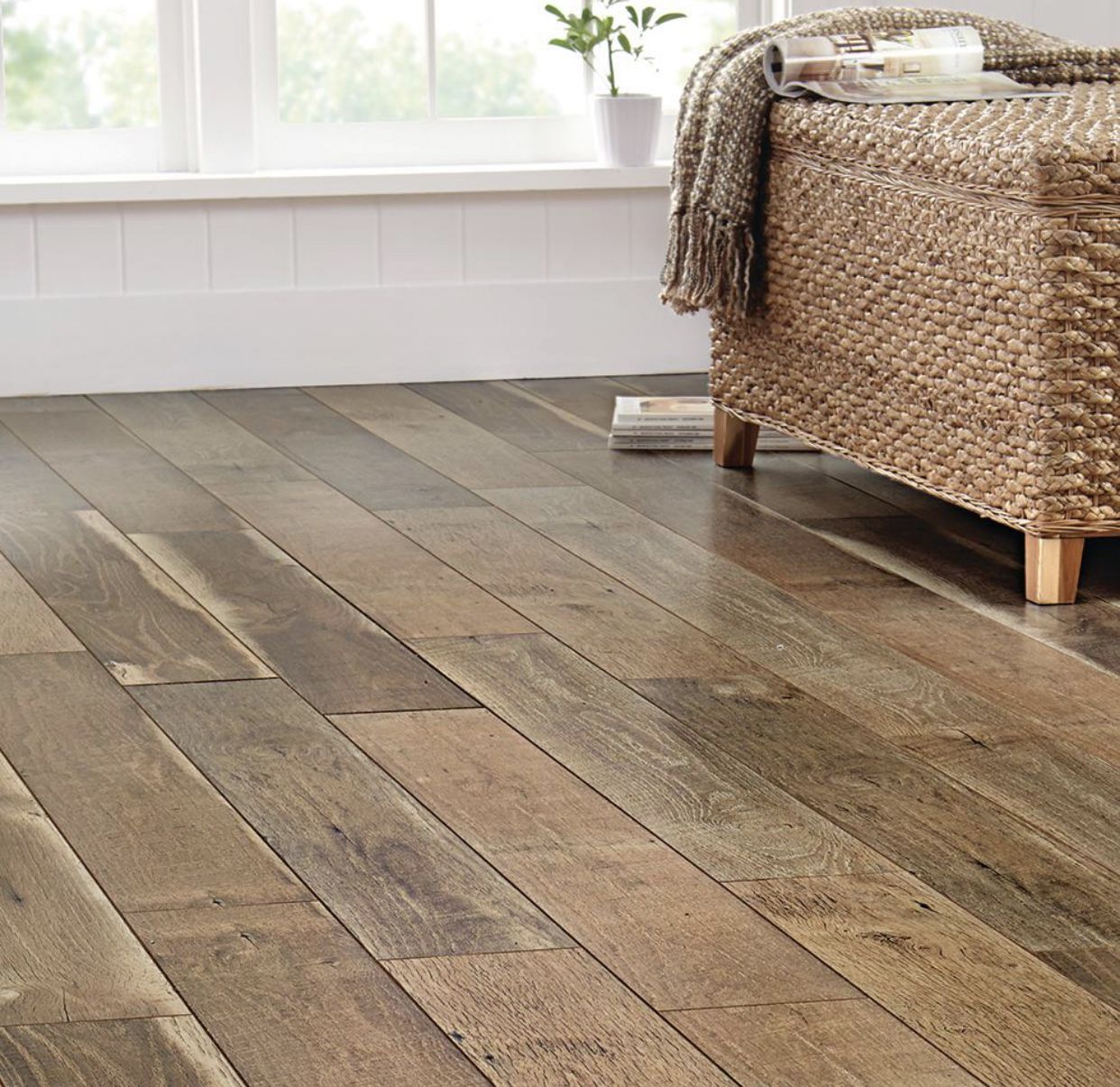 Home Decorators Collection Ann Arbor Oak 8 mm Thick x 6-1/8 in. Wide x 47-5/8 in. Length Laminate Flooring (20.32 sq. ft. / case)