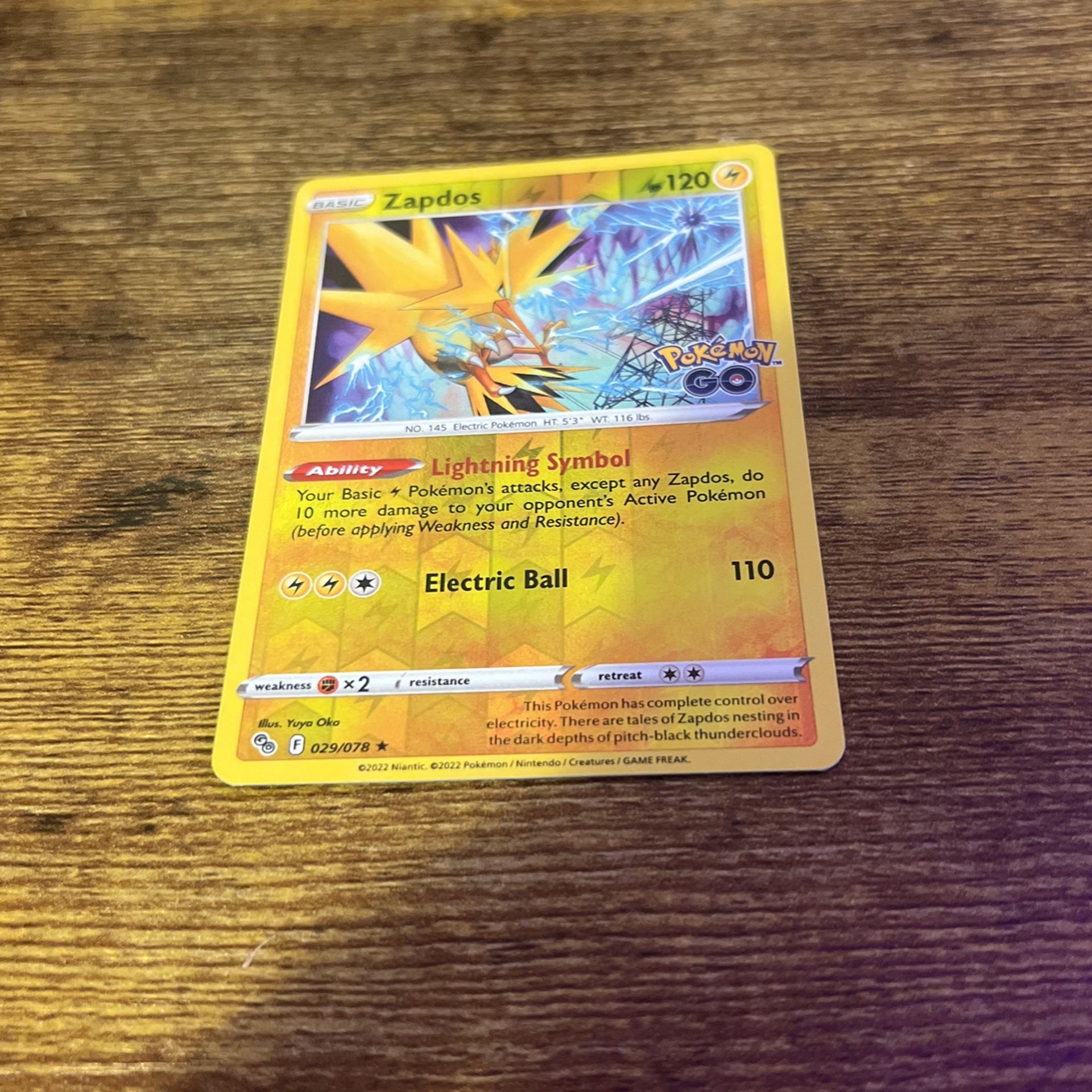 Reverse Holo Zapdos Pokemon Go Card