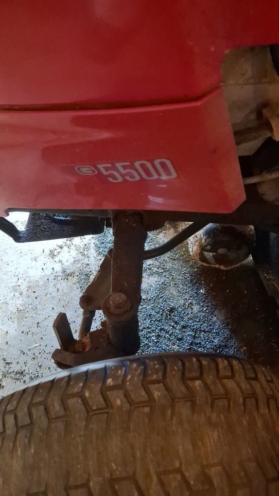 Craftsman G5500 Tractor For Parts