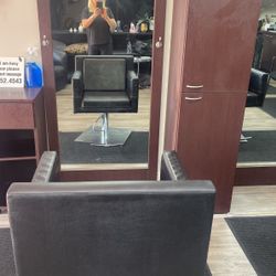 Salon Hair Station With The Chair