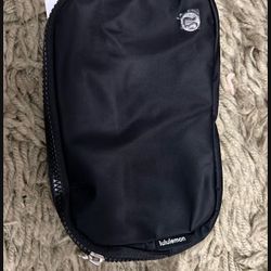 Lululemon 1L Everywhere Belt Bag 