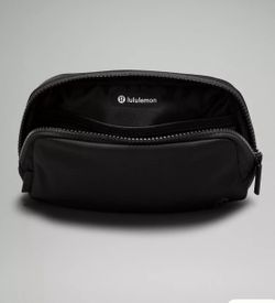 Lululemon mini belt bag