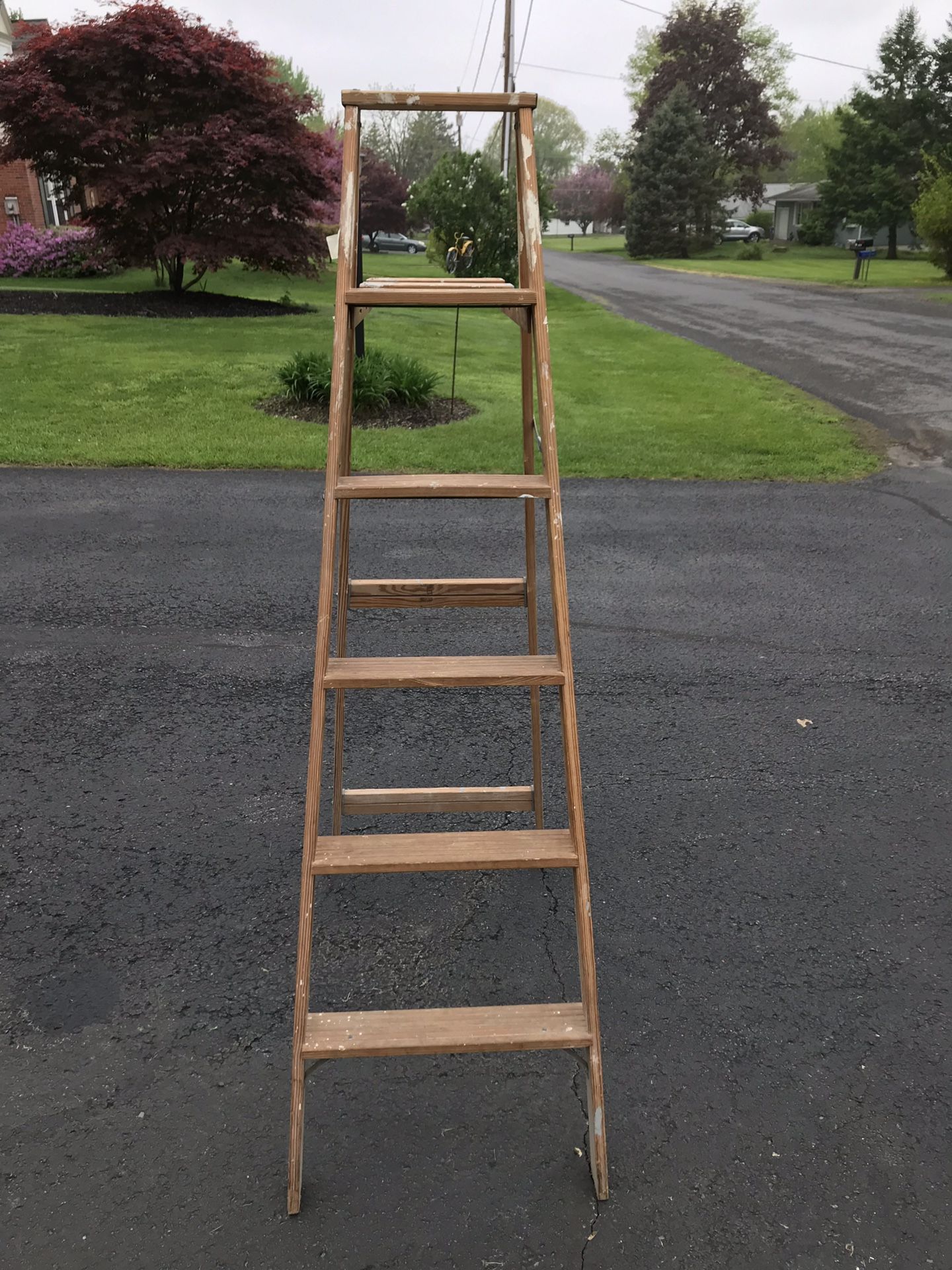 Step ladder wooden 6 foot