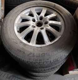 USED SET OF FOUR HOLLANDER# 67317 RIMS & TIRES, 2004 2005 2006 2007 2008 17x7.5 Porsche Cayenne, 235/65R17 108H Continental Contact 4X4 tires