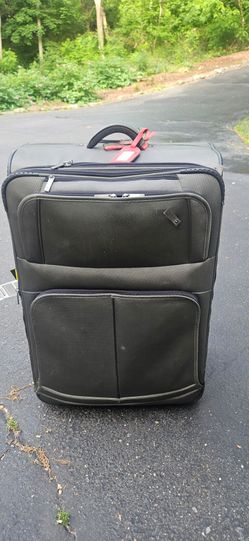 Free- suitcase