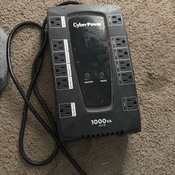 Cyber Power 1000 Battery Power System 