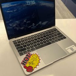 MacBook Air 8ram 256gb 2018 13in. 